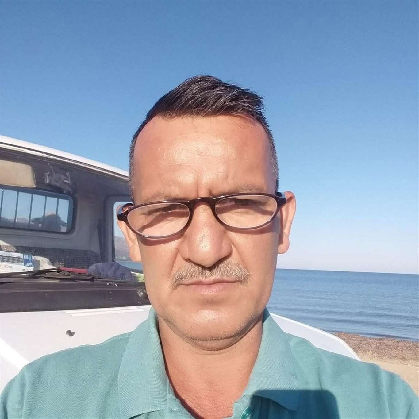  Balkondan düşen 57 yaşındaki adam hayatını kaybetti haberi